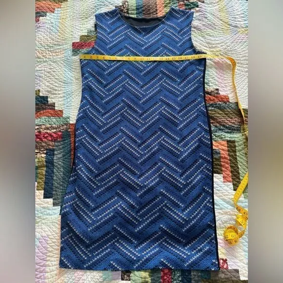 🌞 Misook Chevron Sleeveless Acrylic Knit Sheath Dress Size Large Blue Black