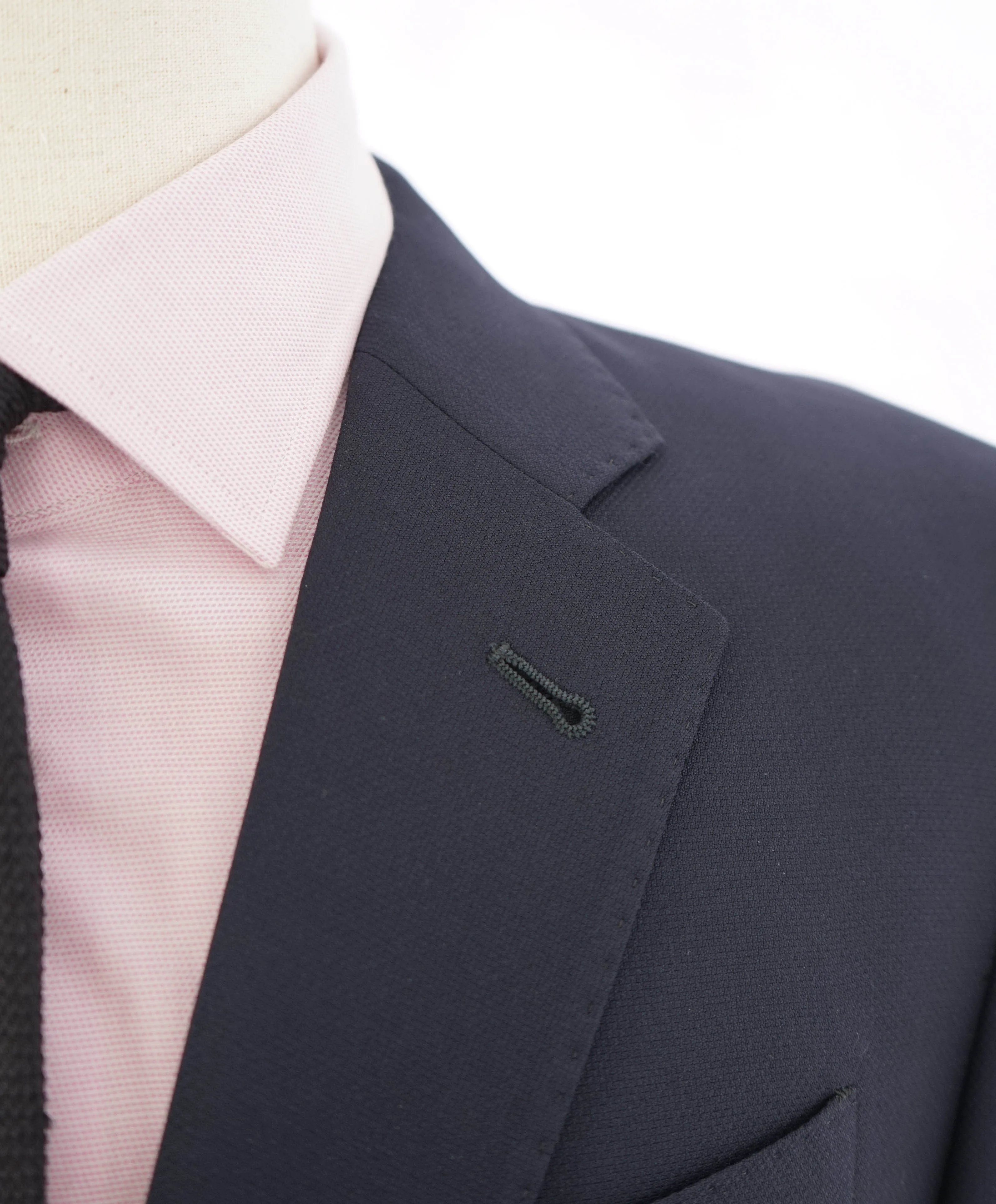 $1,495 ARMANI COLLEZIONI - "G Line"Navy Blue Textured Royal Weave Blazer- 40R