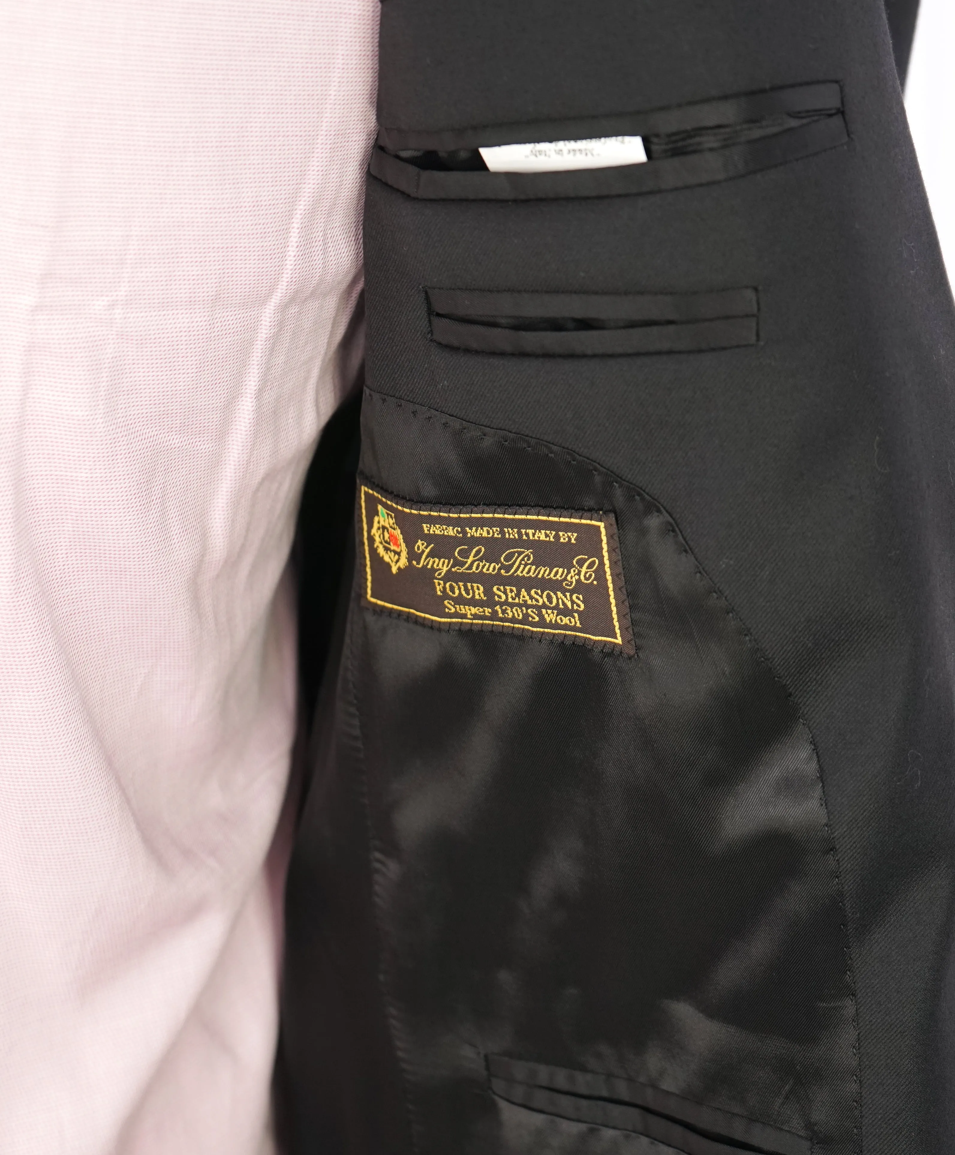 $995 LORO PIANA - MOVIMENTO “Four Seasons” 130s Black Blazer- 40S