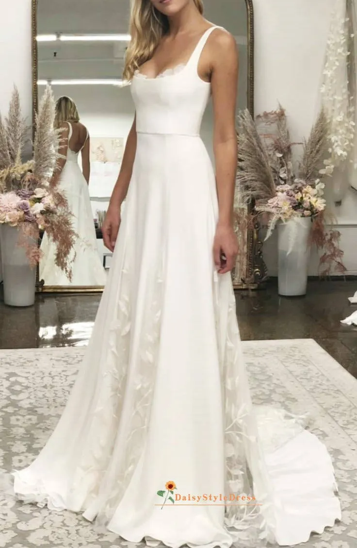 A line Square Neckline Wedding Dress
