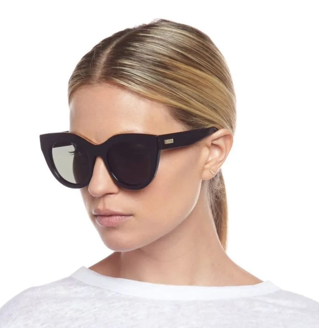 Air Heart Black/Gold Sunnies