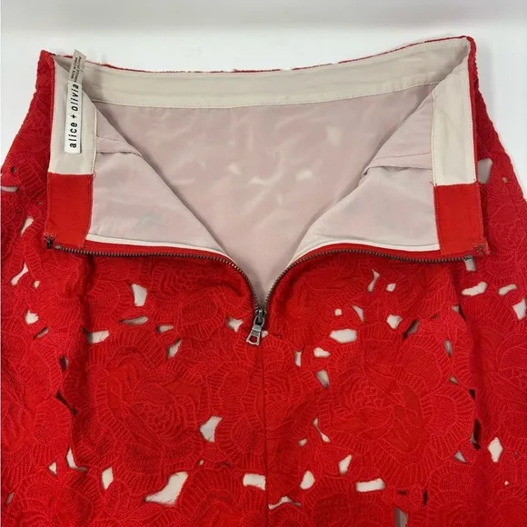 Alice   Olivia Size 2 Red Ferrel Lace Pencil Skirt Knee Length