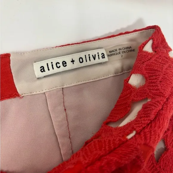 Alice   Olivia Size 2 Red Ferrel Lace Pencil Skirt Knee Length