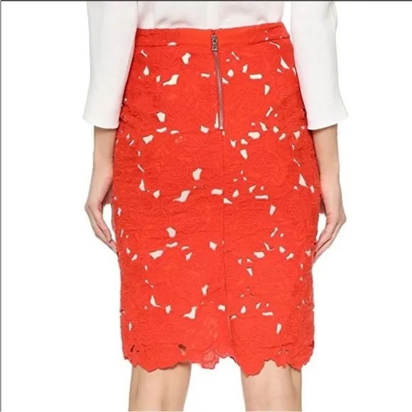 Alice   Olivia Size 2 Red Ferrel Lace Pencil Skirt Knee Length