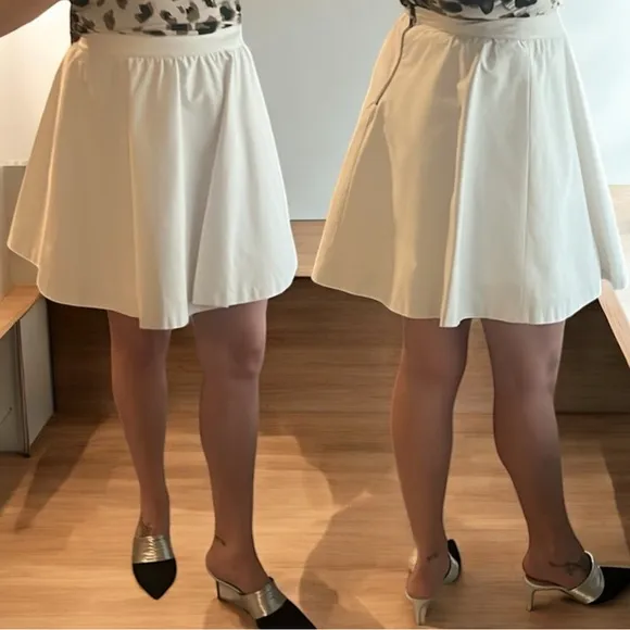 Alice   Olivia white above the knee full skirt size 2