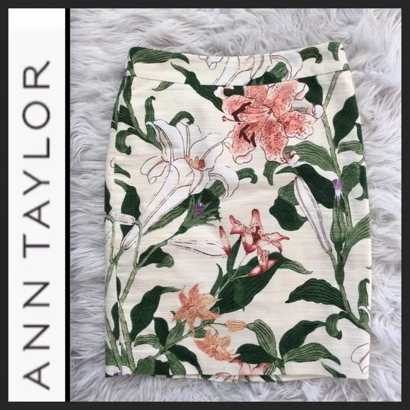 Ann Taylor Petite Garden Floral Pencil Skirt