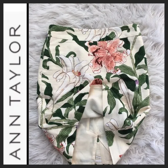 Ann Taylor Petite Garden Floral Pencil Skirt