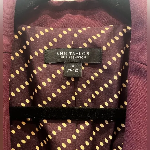 Ann Taylor The Greenwich Blazer in Plum (Size 4P)
