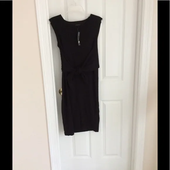🆕Ann Taylor tie front sheath dress