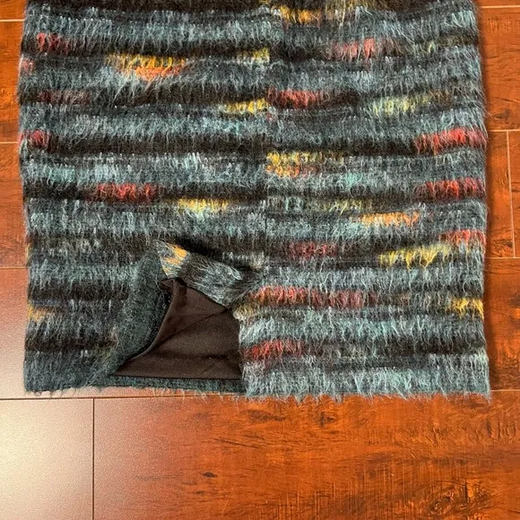 ANTHROPOLOGIE Maeve Feathered Wool Mini Pencil Skirt Fuzzy Blue Motif Size 0