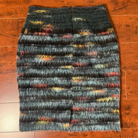 ANTHROPOLOGIE Maeve Feathered Wool Mini Pencil Skirt Fuzzy Blue Motif Size 0