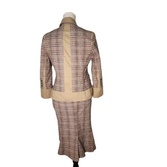 BCBGMAXAZRIA, The Pencil Skirt- Joey. Plaid Size 6