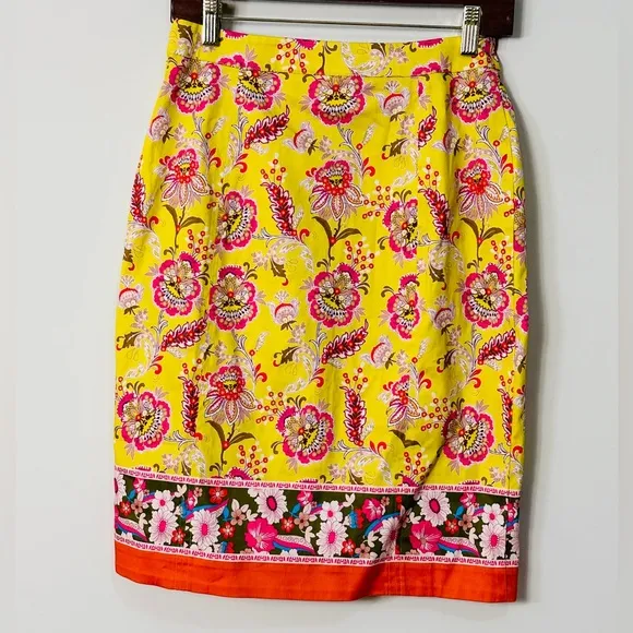 Beautiful Yellow Floral &amp; Paisley Print Front Split Pencil Skirt By Maeve Size 4