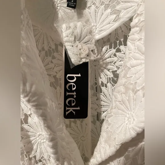 Berek Peek-A-Boo 3D Open Floral White Blazer Jacket Small NWT