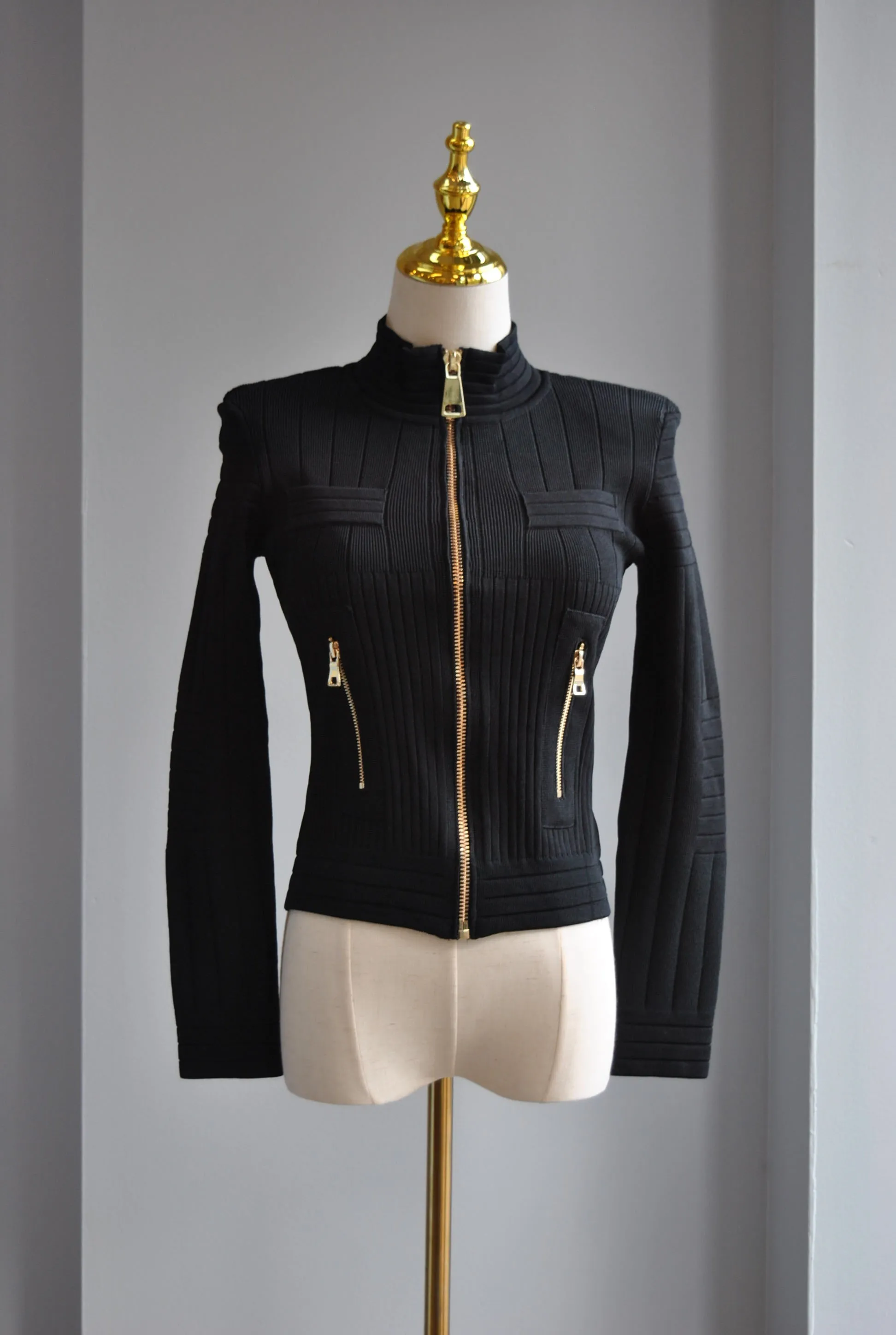 BLACK SWEATER BLAZER  WITH GOLD ZIPPER