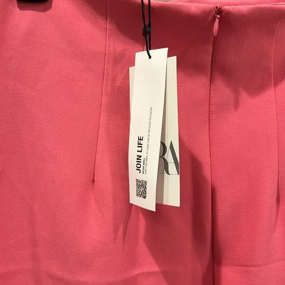 BLOGGER'S FAVE! ZARA FLAP DETAIL PENCIL SKIRT Blogger fav  NWT SZ M 💕💕✨