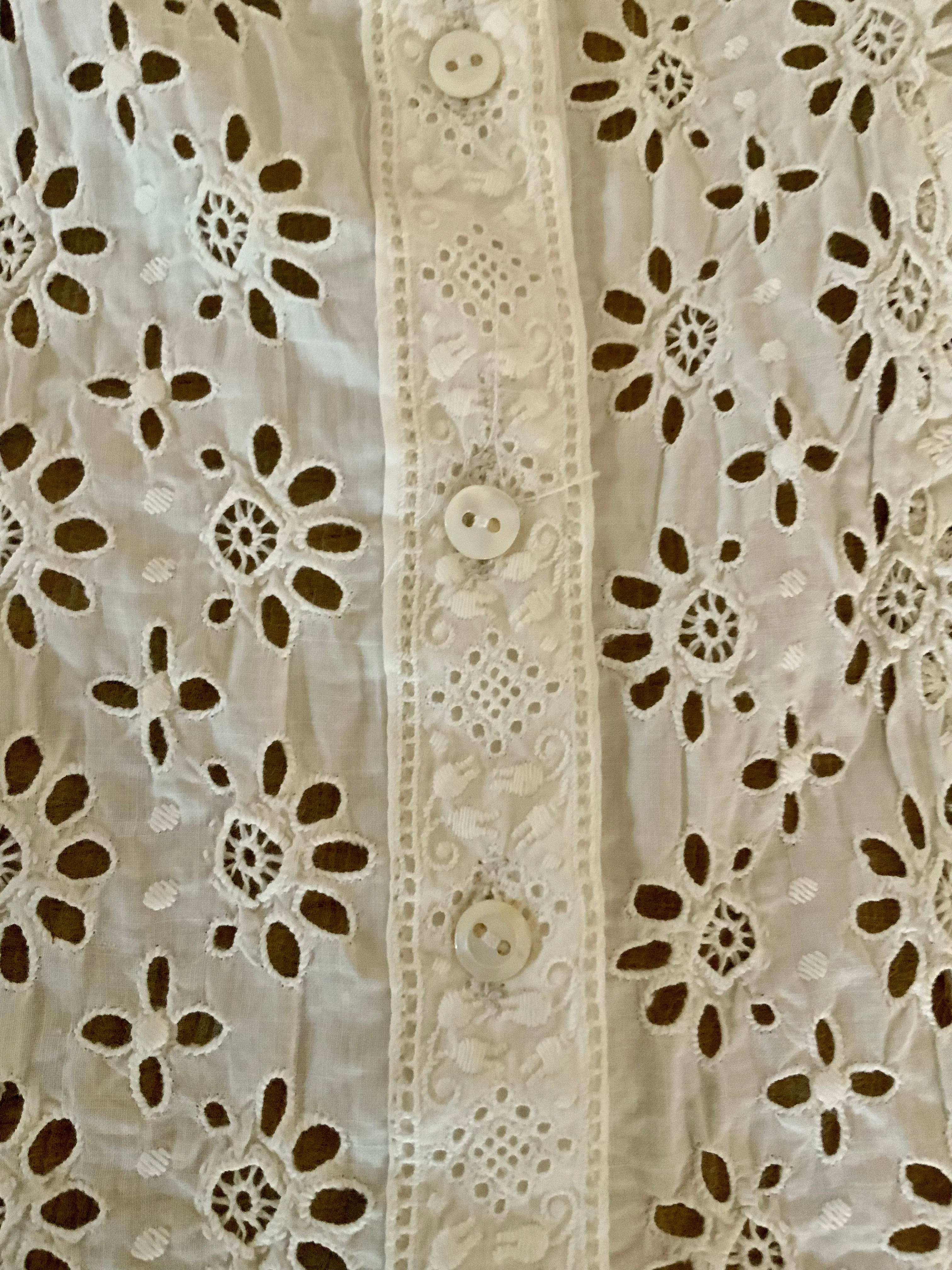 Blouse embellished with Antique Lace - Y2K -E5
