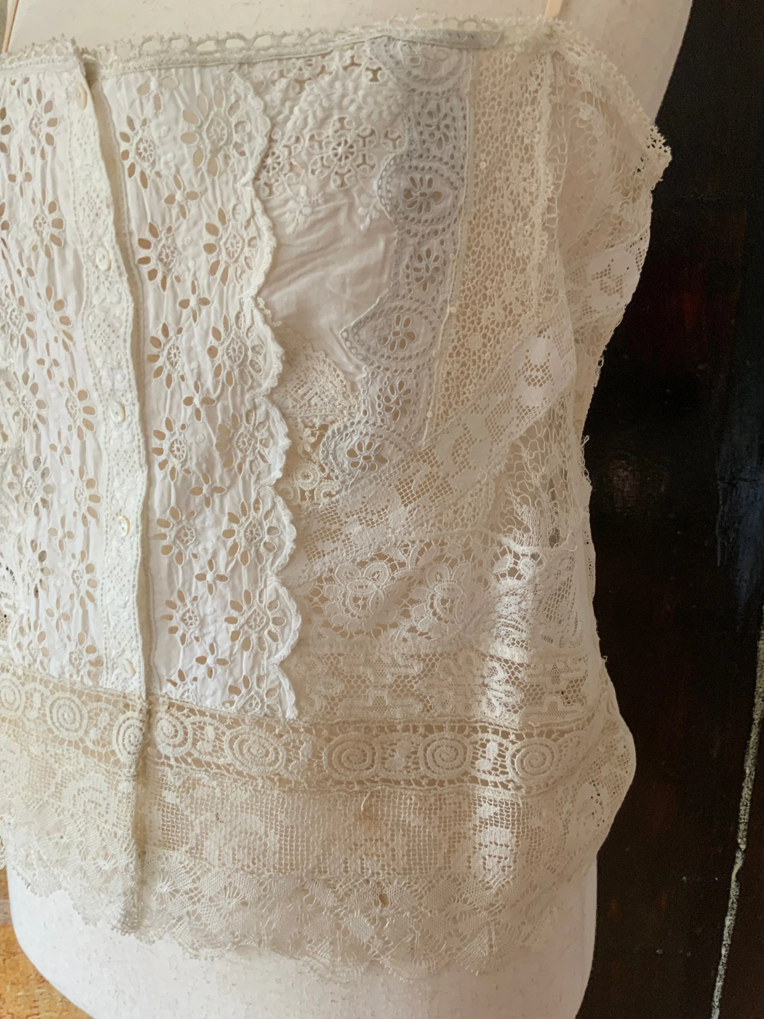 Blouse embellished with Antique Lace - Y2K -E5
