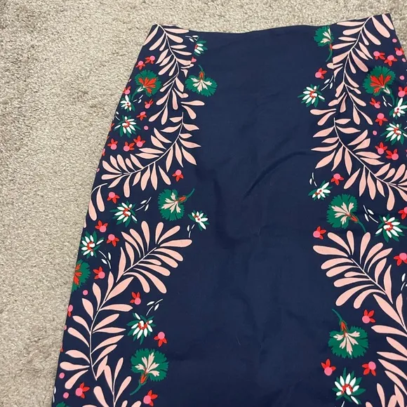 Boden Navy Floral Richmond Pencil Skirt size 4