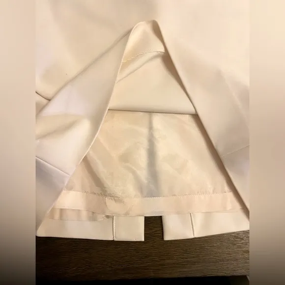 CARLISLE Ivory White Pencil Skirt size 2