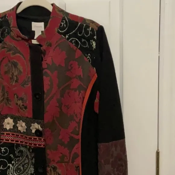 Chico’s embroidered blazer/jacket. Paisley. Floral. Size 2