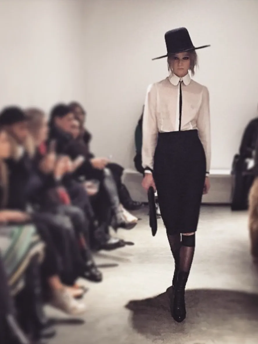 Collar Blouse & Cashmere Pencil Skirt