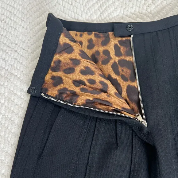Dolce &amp; Gabbana Black Leopard Pencil Skirt, Small