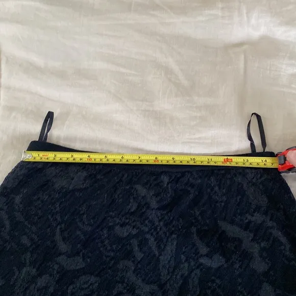 Eileen Fisher Black Floral Knit Pencil Skirt