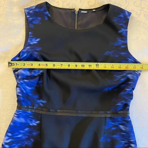 Elie Tahari Beverly Digital Print Silk Sheath Dress Slimming Black Blue