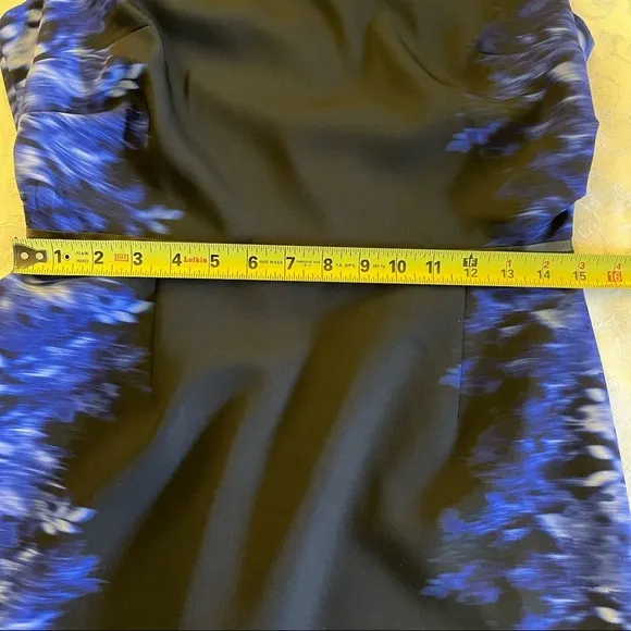 Elie Tahari Beverly Digital Print Silk Sheath Dress Slimming Black Blue