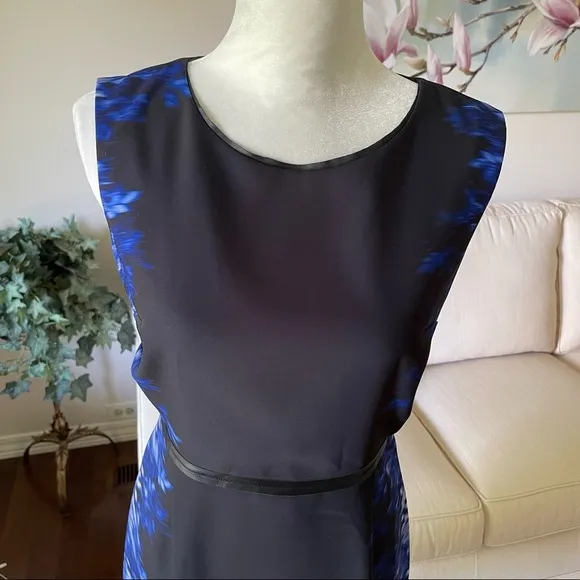 Elie Tahari Beverly Digital Print Silk Sheath Dress Slimming Black Blue