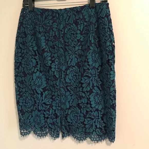 EUC Banana Republic Teal Navy Lace Pencil Skirt
