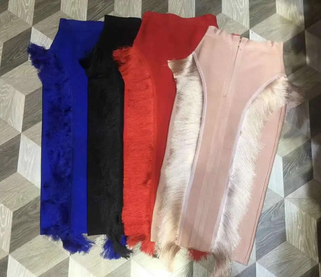 FRINGY CURVES- High Waist Bandage Skirt