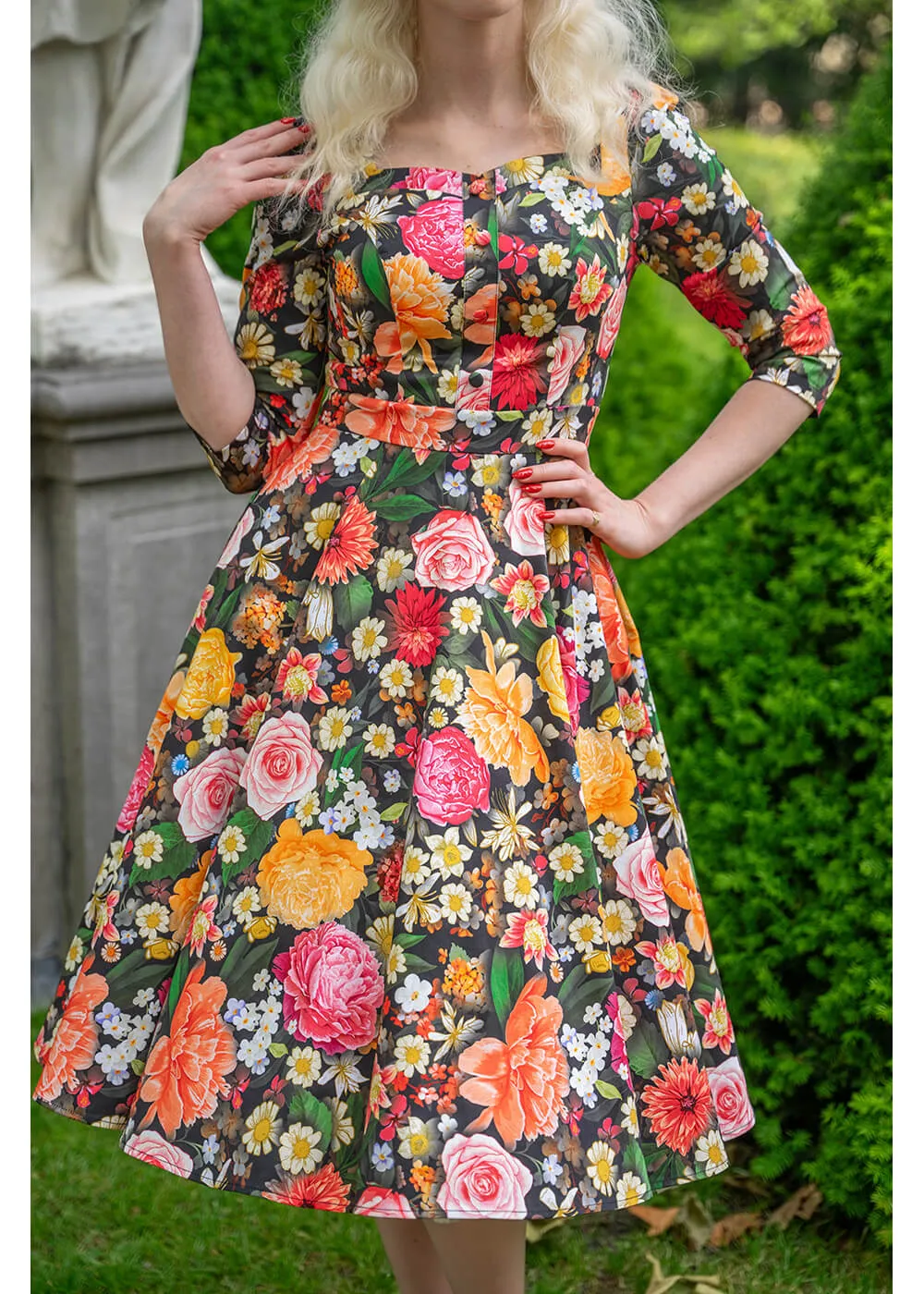 Hearts & Roses Cassidy Floral 50's Swing Dress Black