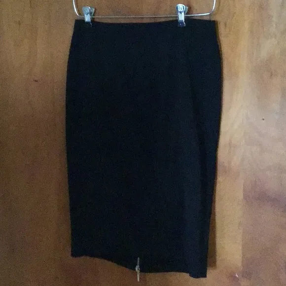 Inc black pencil skirt with full length gold zipper in the back sz 8 never worn
