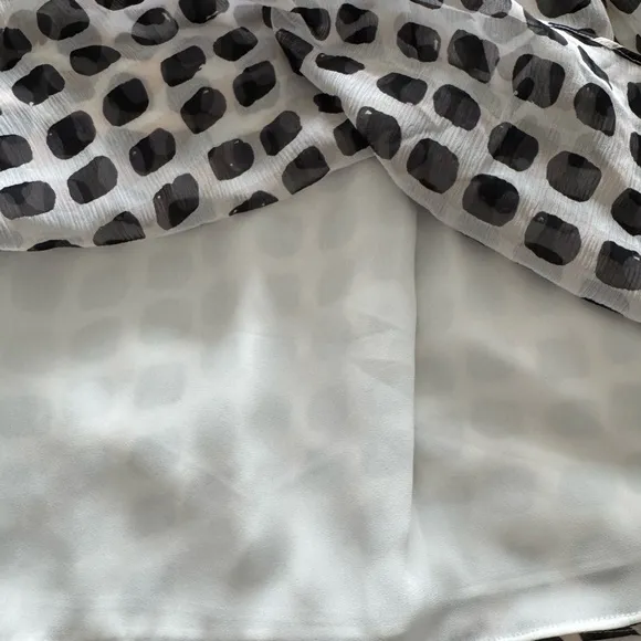 Kate Spade pink black and white knee length silk skirt.