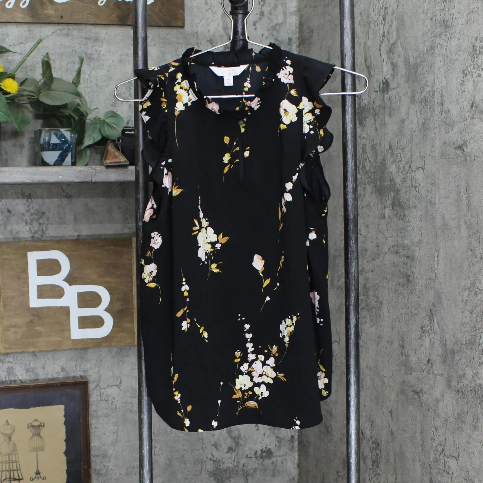 LC Lauren Conrad Womens Flutter Sleeve Button Front Blouse Shirt Top Black M