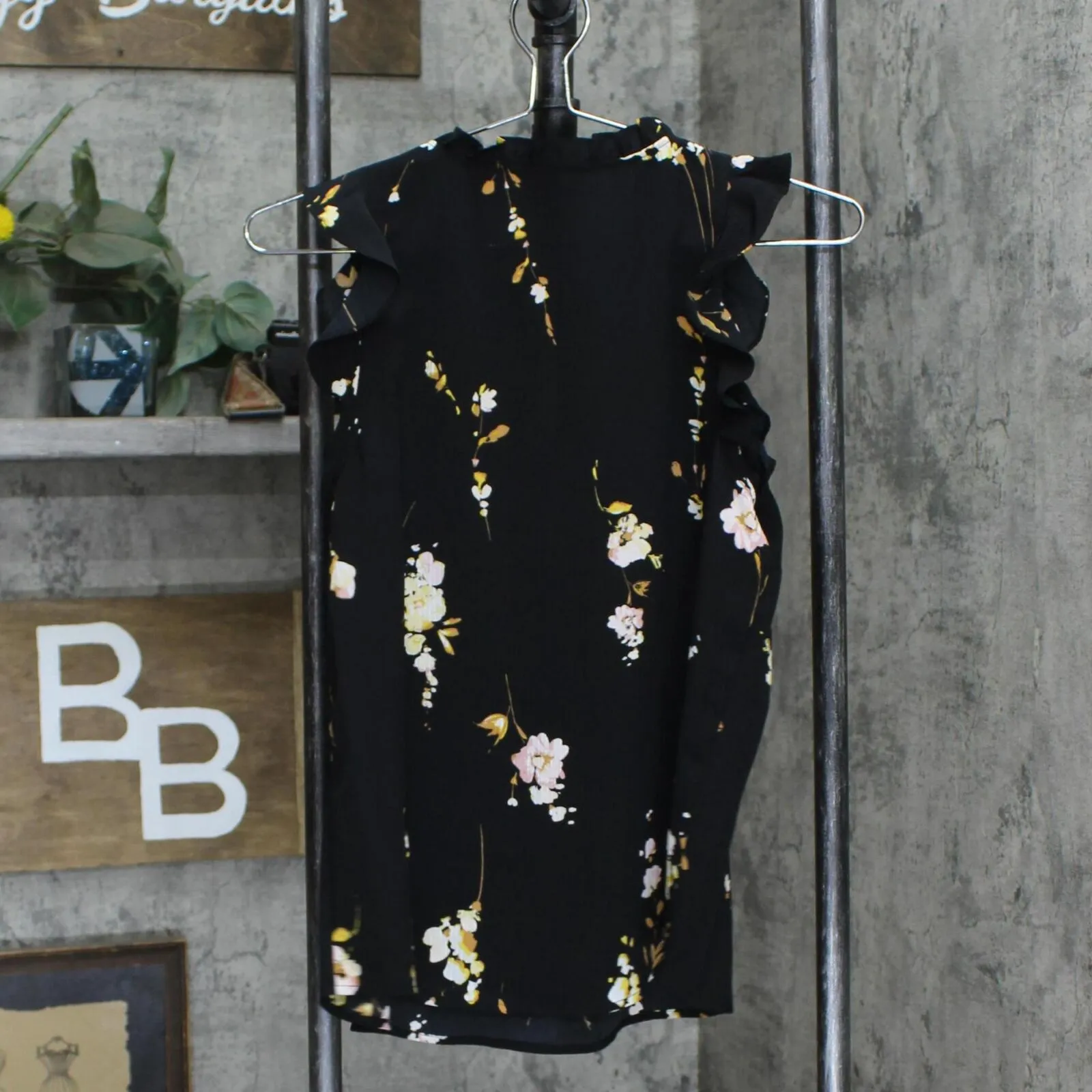 LC Lauren Conrad Womens Flutter Sleeve Button Front Blouse Shirt Top Black M