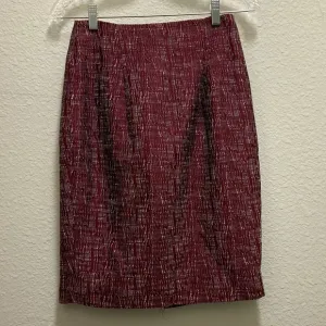 LIKE 🆕 The Limited Pencil Skirt - Textured Maroon w/ White - Midi Length