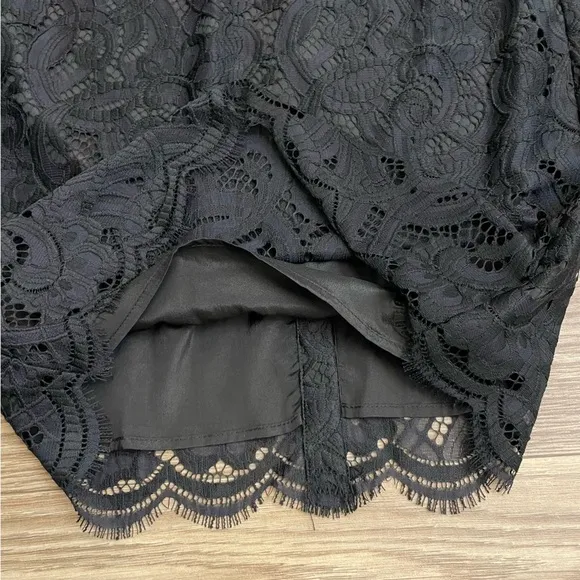 Lilly Pulitzer Black Lace Hyacinth Knee Length Pencil Skirt