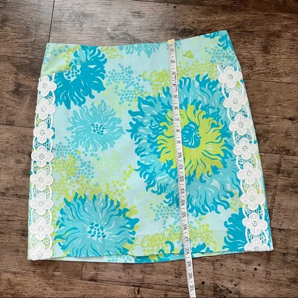 Lilly Pulitzer Original Roslyn Lace Floral Skirt Seeing Things Aquamarine Size 6