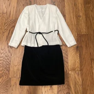 Liz Sport Vintage Velvet 2 piece jacket and skirt set size M