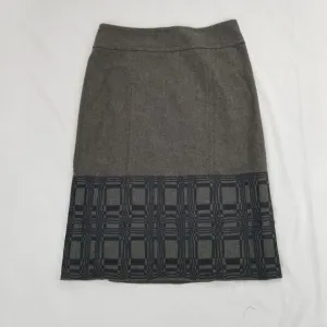 Magaschoni Collection Wool Embroidered Pencil Skirt Size 12.  0072