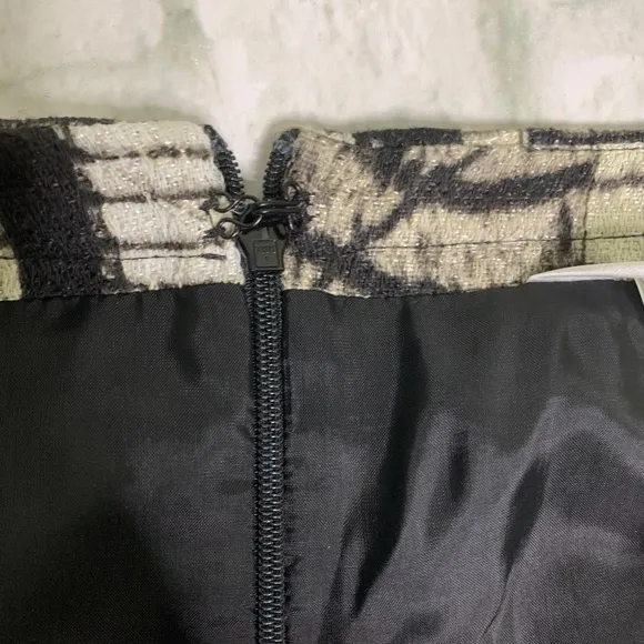 MaxMara cotton and linen black white pencil skirt