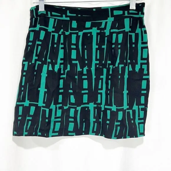 Milly New York Mini Skirt Pencil Skirt Geometric Black and Green size 10