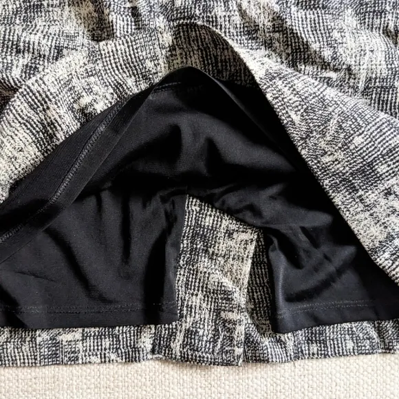 MM Lafleur Women's Size 8 Neutral Toned Noho Pencil Skirt in Crackle Print