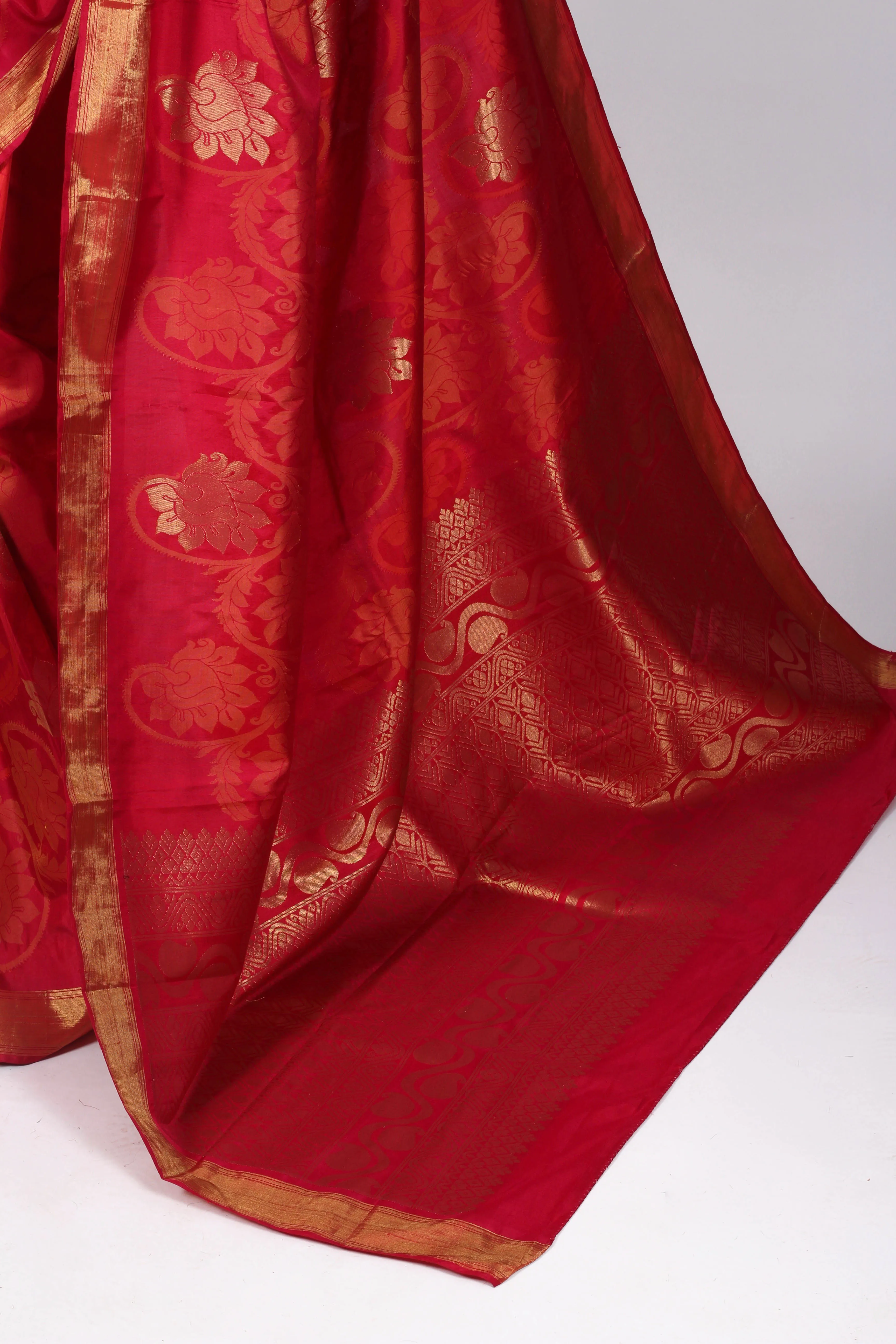 Mrinalini Kanjiveram Silk Saree