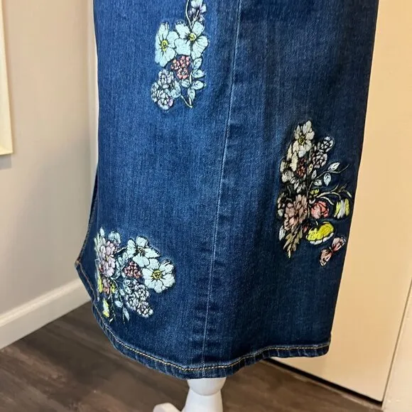 NWT Buffalo David Bitton Floral Embroidered Jean High Rise Skirt, Size 30