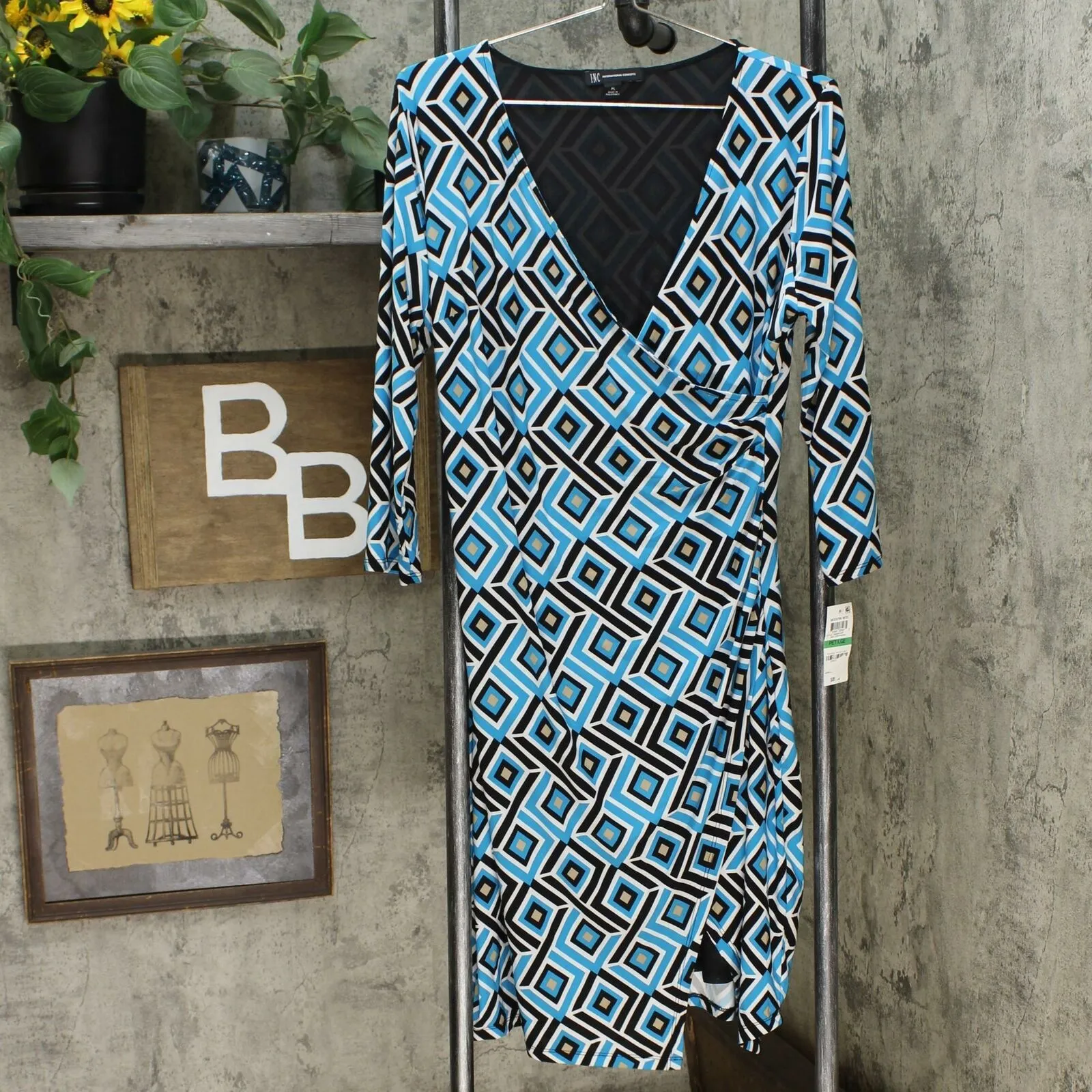 NWT INC International Concepts Womens Petite Geo-Print Wrap Dress. 100056707P PL