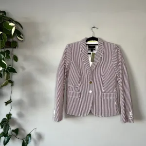 NWT J. Crew Schoolboy seersucker blazer jacket striped 6
